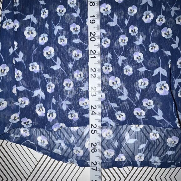 Liz Claiborne Blouse Sheer‎ Tie Neck Size M Blue Floral Ruffle LS GirlCore - Picture 4 of 7